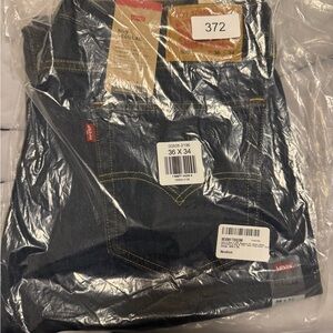 Levi's Men's Regular Fit Dark Blue Jeans